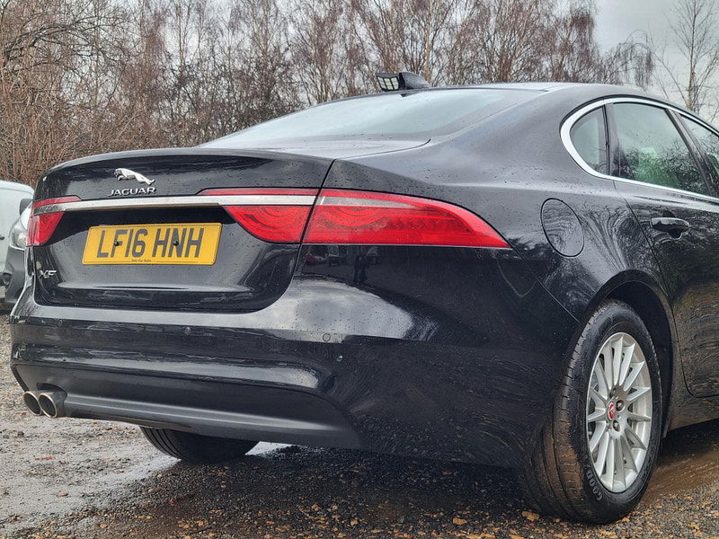 Jaguar XF 2.0d Prestige Auto Euro 6 (s/s) 4dr 4dr Automatic 2025