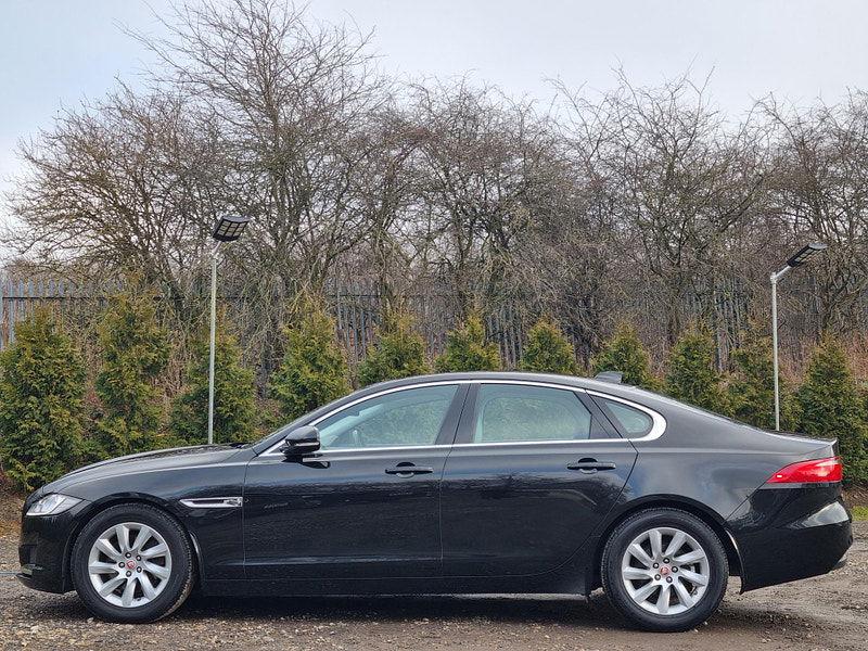 Jaguar XF 2.0d Prestige Auto Euro 6 (s/s) 4dr 4dr Automatic 2025