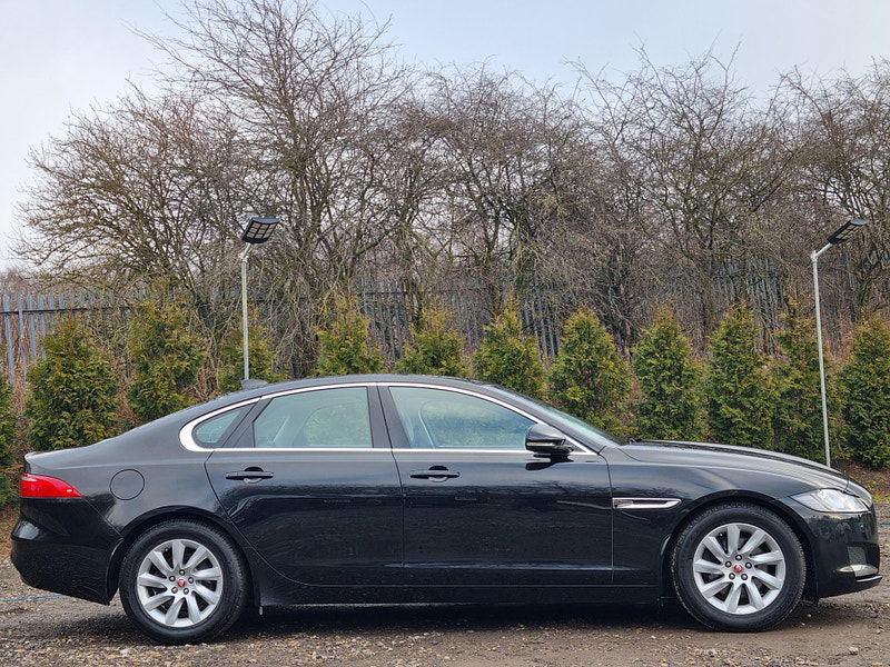 Jaguar XF 2.0d Prestige Auto Euro 6 (s/s) 4dr 4dr Automatic 2025