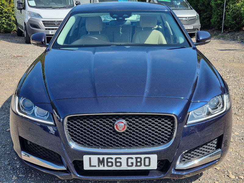 Jaguar XF 2.0d Prestige Auto Euro 6 (s/s) 4dr 4dr Automatic 2025