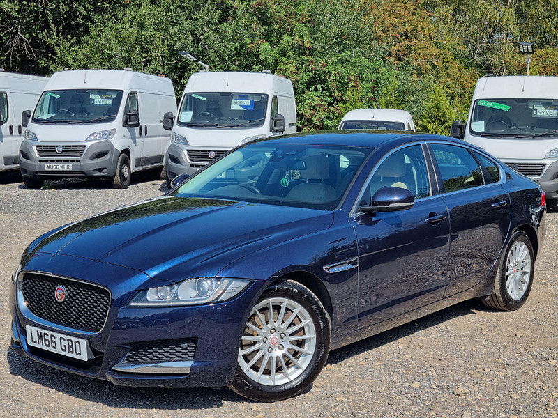 Jaguar XF 2.0d Prestige Auto Euro 6 (s/s) 4dr 4dr Automatic 2025