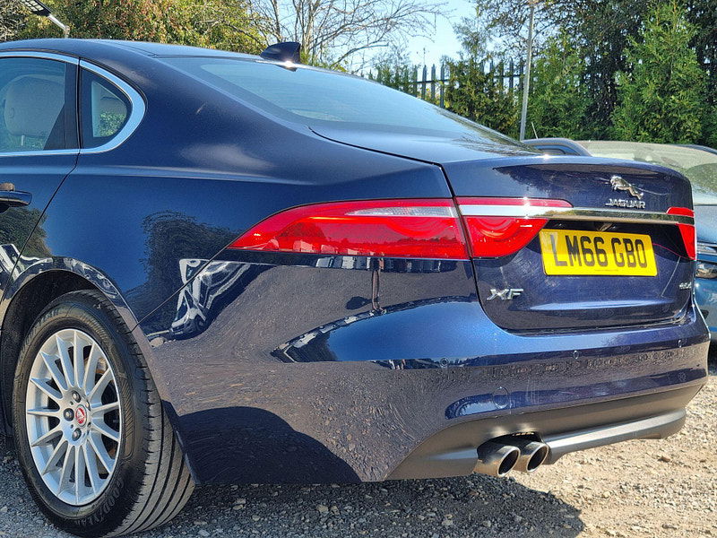 Jaguar XF 2.0d Prestige Auto Euro 6 (s/s) 4dr 4dr Automatic 2025