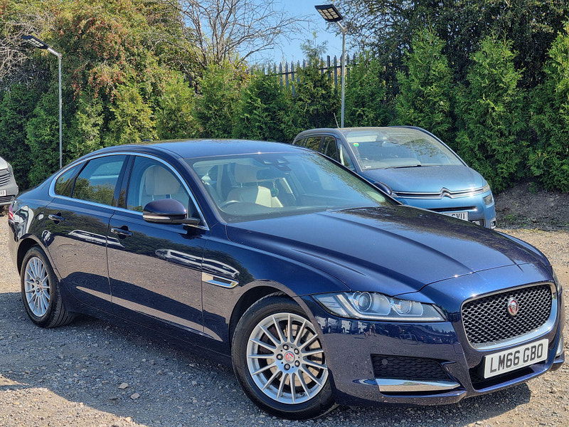 Jaguar XF 2.0d Prestige Auto Euro 6 (s/s) 4dr 4dr Automatic 2025