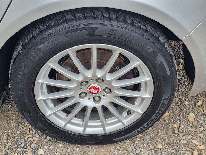 Jaguar XF 2.0d Prestige Auto Euro 6 (s/s) 4dr 4dr Automatic 2025