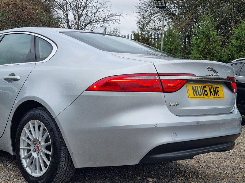 Jaguar XF 2.0d Prestige Auto Euro 6 (s/s) 4dr 4dr Automatic 2025