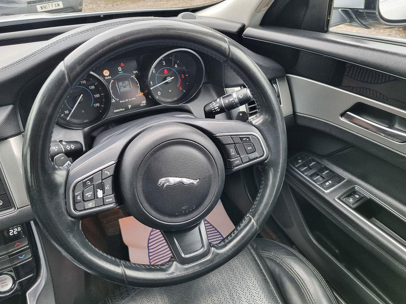 Jaguar XF 2.0d Prestige Auto Euro 6 (s/s) 4dr 4dr Automatic 2025