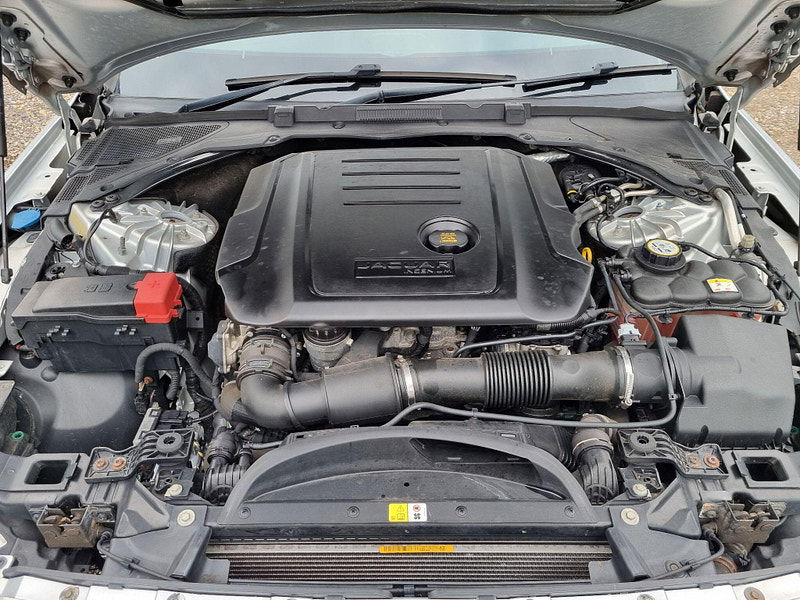 Jaguar XF 2.0d Prestige Auto Euro 6 (s/s) 4dr 4dr Automatic 2025