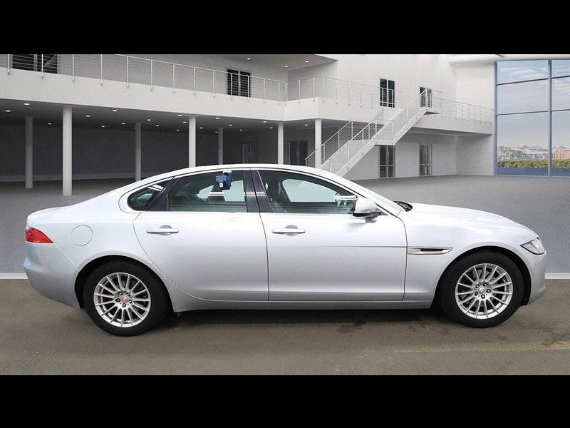 Jaguar XF 2.0d Prestige Auto Euro 6 (s/s) 4dr 4dr Automatic 2025