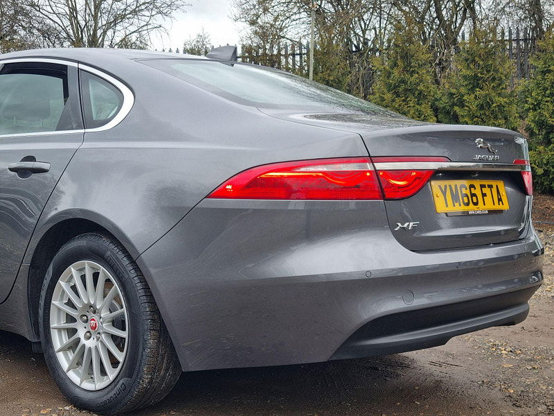 Jaguar XF 2.0d Prestige Auto Euro 6 (s/s) 4dr 4dr Automatic 2026