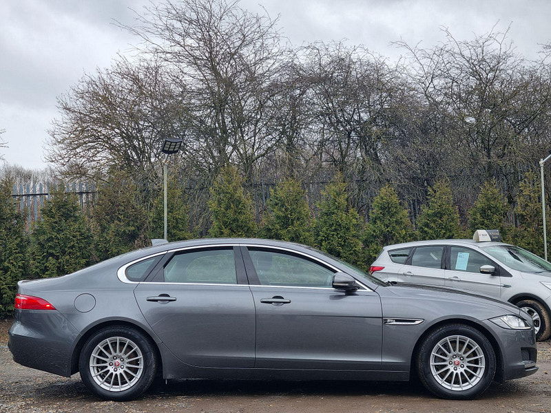 Jaguar XF 2.0d Prestige Auto Euro 6 (s/s) 4dr 4dr Automatic 2026