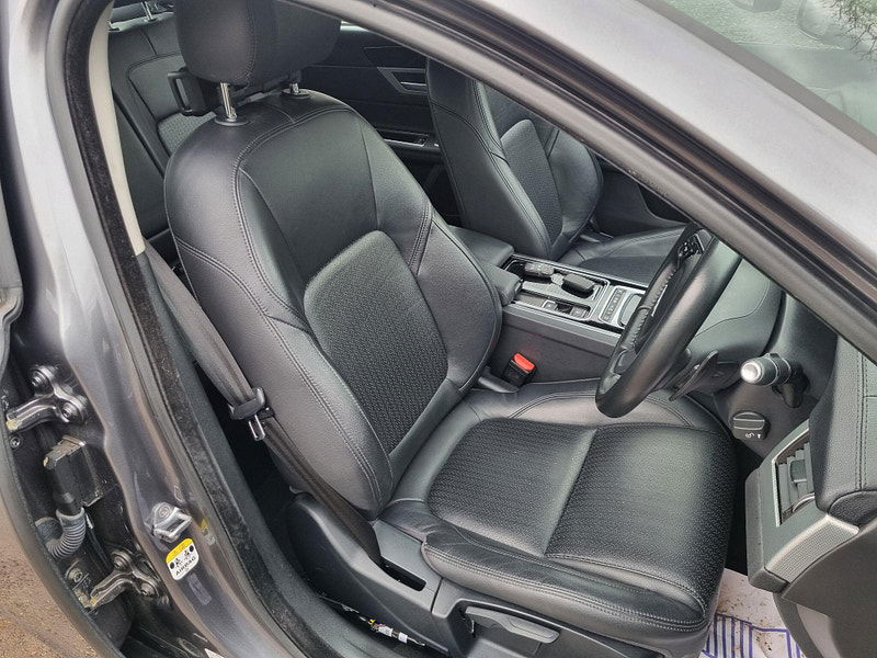 Jaguar XF 2.0d Prestige Auto Euro 6 (s/s) 4dr 4dr Automatic 2026