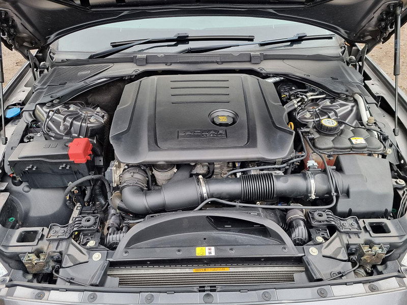 Jaguar XF 2.0d Prestige Auto Euro 6 (s/s) 4dr 4dr Automatic 2026