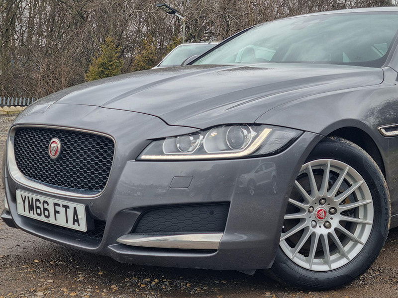 Jaguar XF 2.0d Prestige Auto Euro 6 (s/s) 4dr 4dr Automatic 2026