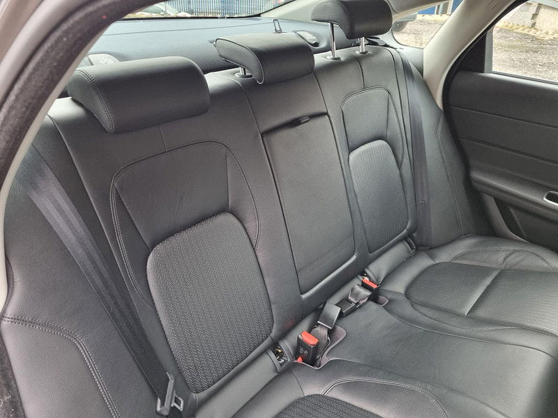 Jaguar XF 2.0d Prestige Auto Euro 6 (s/s) 4dr 4dr Automatic 2026