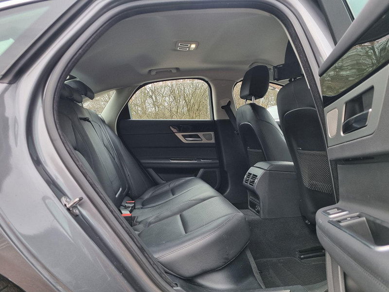 Jaguar XF 2.0d Prestige Auto Euro 6 (s/s) 4dr 4dr Automatic 2026