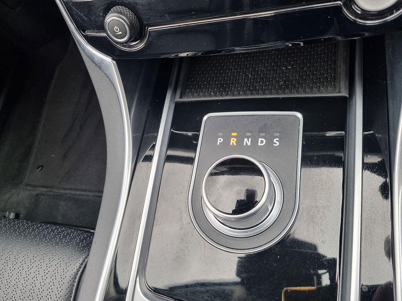 Jaguar XF 2.0d Prestige Auto Euro 6 (s/s) 4dr 4dr Automatic 2026