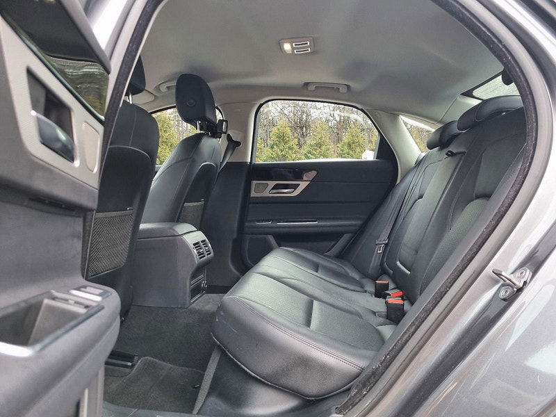 Jaguar XF 2.0d Prestige Auto Euro 6 (s/s) 4dr 4dr Automatic 2026