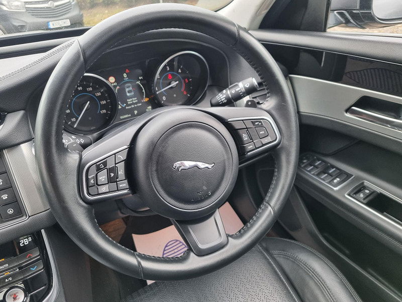 Jaguar XF 2.0d Prestige Auto Euro 6 (s/s) 4dr 4dr Automatic 2026