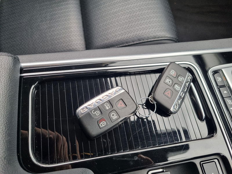 Jaguar XF 2.0d Prestige Auto Euro 6 (s/s) 4dr 4dr Automatic 2026