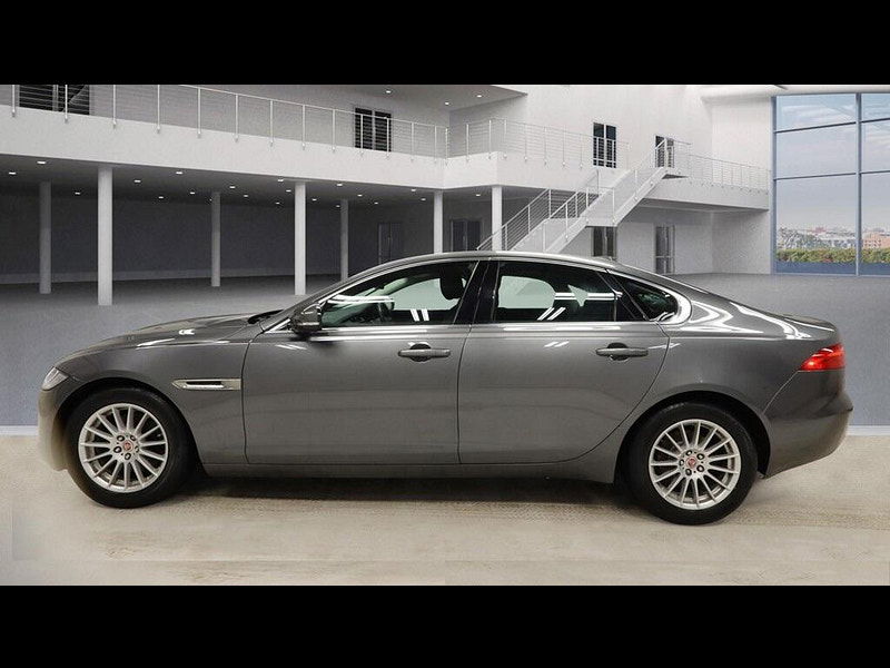 Jaguar XF 2.0d Prestige Auto Euro 6 (s/s) 4dr 4dr Automatic 2026