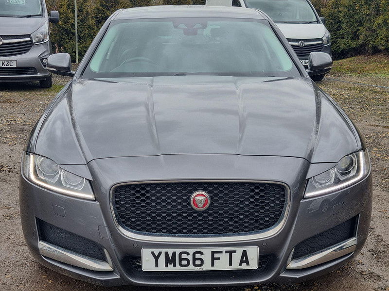 Jaguar XF 2.0d Prestige Auto Euro 6 (s/s) 4dr 4dr Automatic 2026