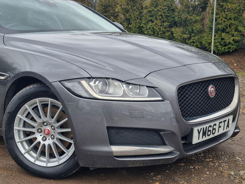 Jaguar XF 2.0d Prestige Auto Euro 6 (s/s) 4dr 4dr Automatic 2026