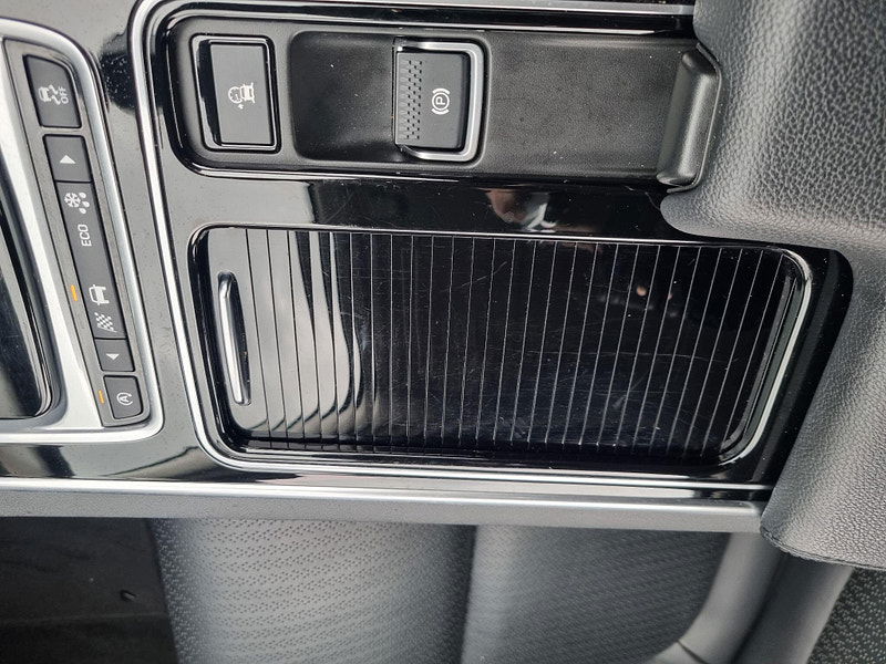 Jaguar XF 2.0d Prestige Auto Euro 6 (s/s) 4dr 4dr Automatic 2026