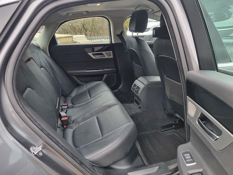 Jaguar XF 2.0d Prestige Auto Euro 6 (s/s) 4dr 4dr Automatic 2026