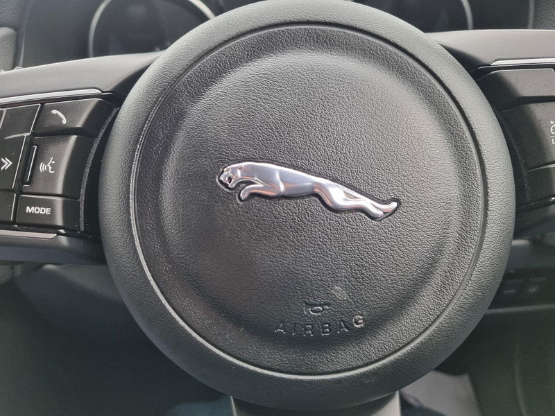 Jaguar XF 2.0d Prestige Auto Euro 6 (s/s) 4dr 4dr Automatic 2026