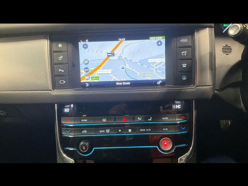 Jaguar XF 2.0d Prestige Auto Euro 6 (s/s) 4dr 4dr Automatic 2026