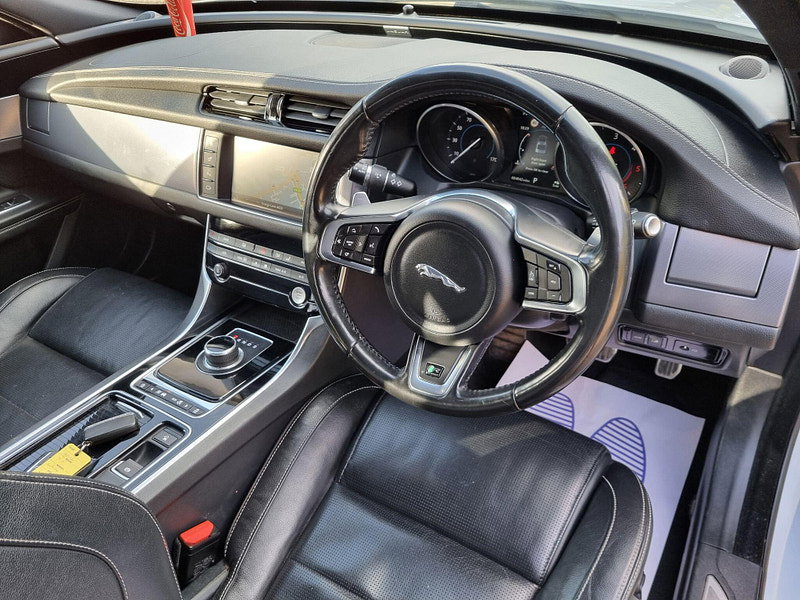 Jaguar XF 2.0d R-Sport Auto Euro 6 (s/s) 4dr 4dr Automatic 2026