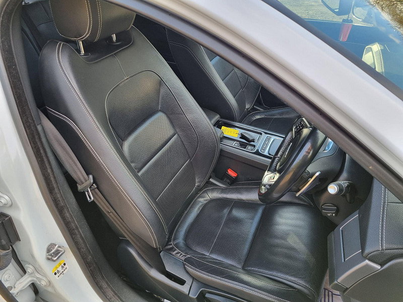 Jaguar XF 2.0d R-Sport Auto Euro 6 (s/s) 4dr 4dr Automatic 2026