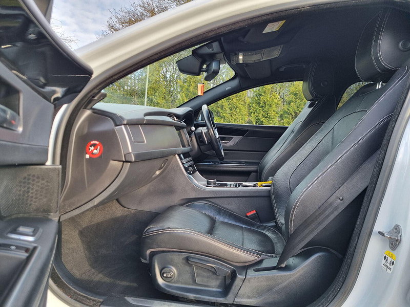 Jaguar XF 2.0d R-Sport Auto Euro 6 (s/s) 4dr 4dr Automatic 2026