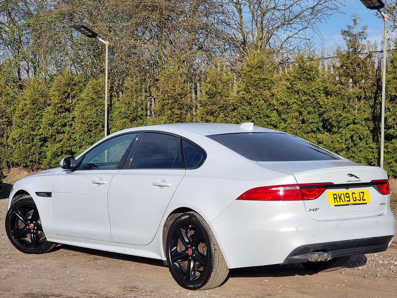 Jaguar XF 2.0d R-Sport Auto Euro 6 (s/s) 4dr 4dr Automatic 2026