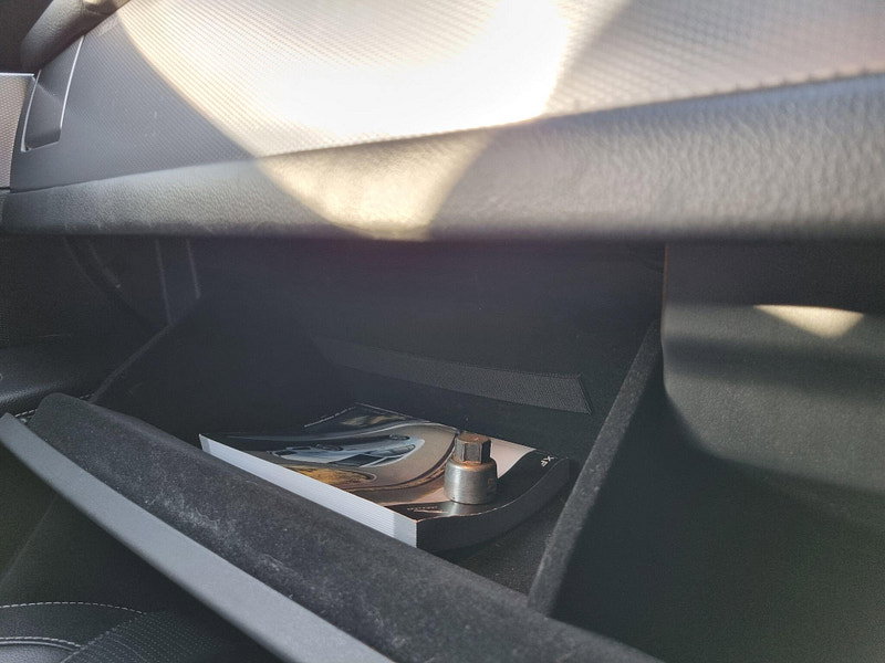 Jaguar XF 2.0d R-Sport Auto Euro 6 (s/s) 4dr 4dr Automatic 2026