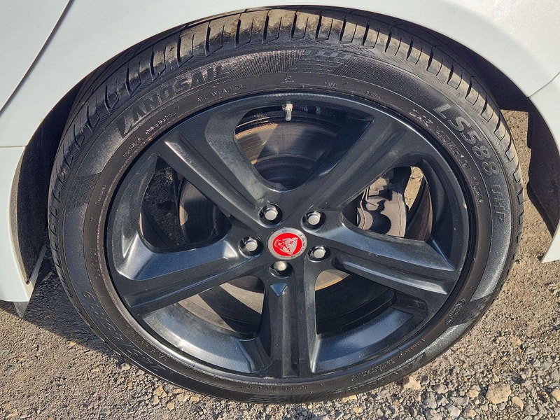 Jaguar XF 2.0d R-Sport Auto Euro 6 (s/s) 4dr 4dr Automatic 2026