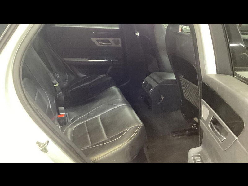 Jaguar XF 2.0d R-Sport Auto Euro 6 (s/s) 4dr 4dr Automatic 2026