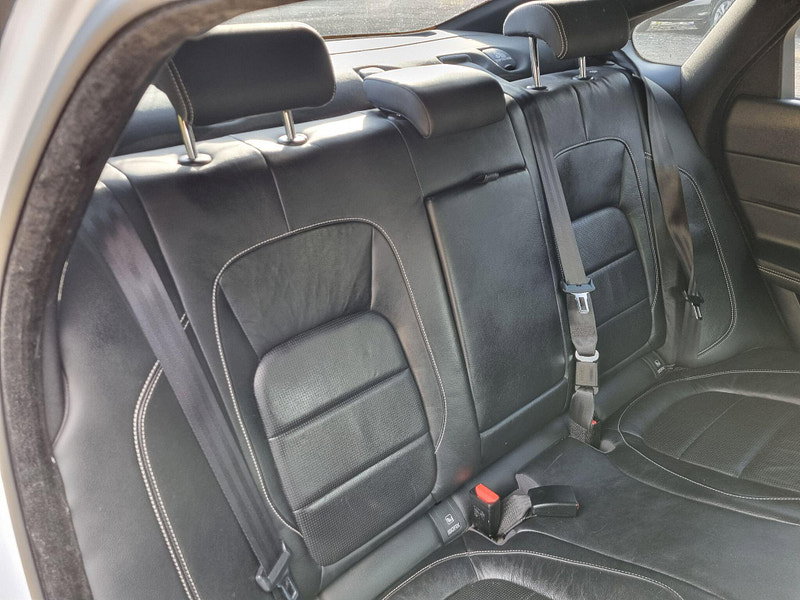 Jaguar XF 2.0d R-Sport Auto Euro 6 (s/s) 4dr 4dr Automatic 2026