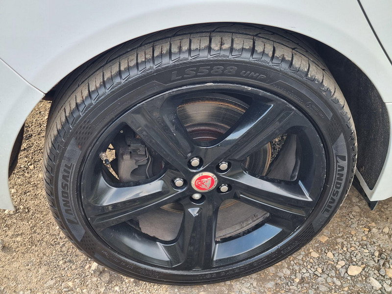 Jaguar XF 2.0d R-Sport Auto Euro 6 (s/s) 4dr 4dr Automatic 2026