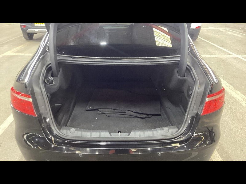 Jaguar XF 2.0d R-Sport Auto Euro 6 (s/s) 4dr 4dr Automatic 2026