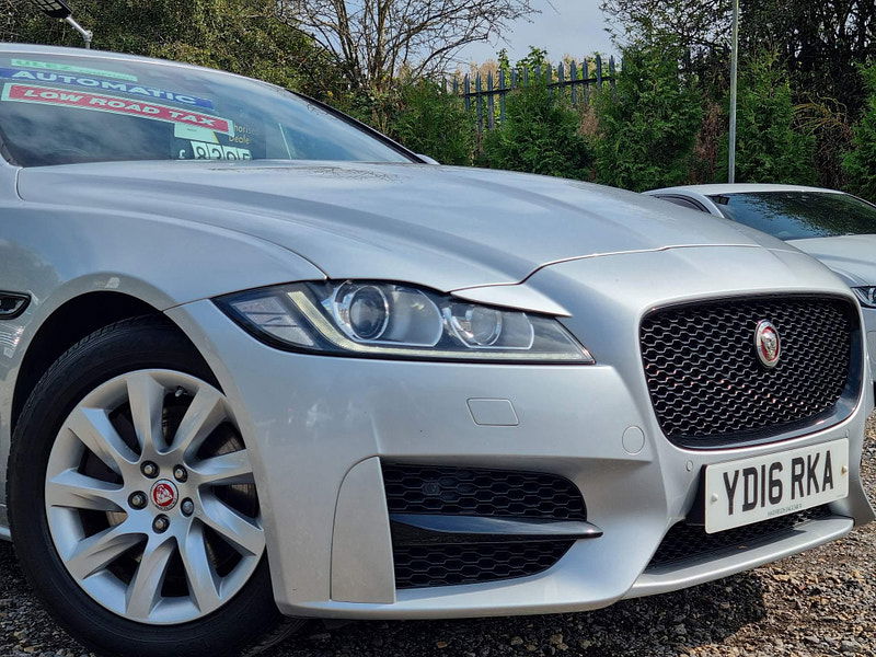 Jaguar XF 2.0d R-Sport Auto Euro 6 (s/s) 4dr 4dr Automatic 2025