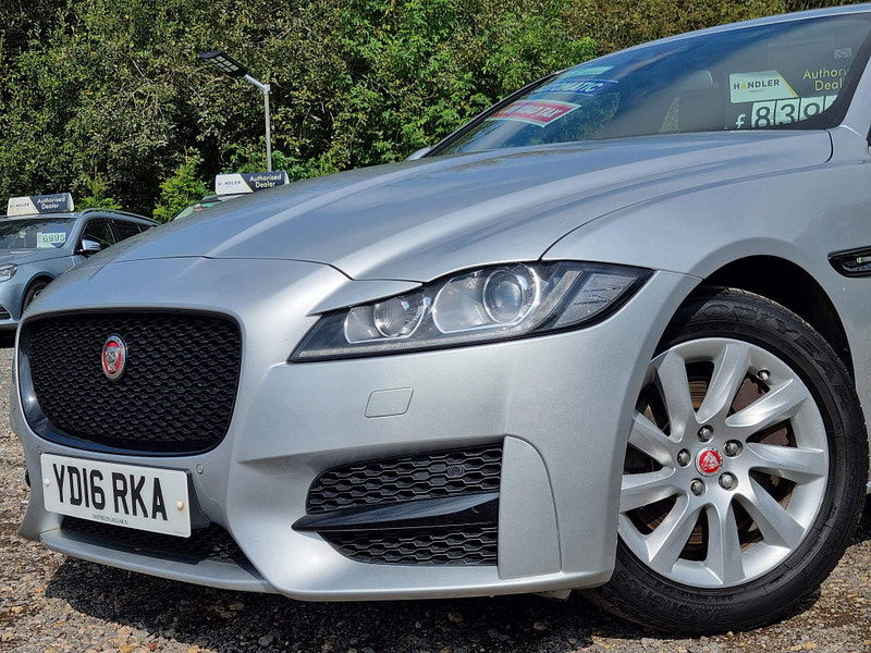 Jaguar XF 2.0d R-Sport Auto Euro 6 (s/s) 4dr 4dr Automatic 2025