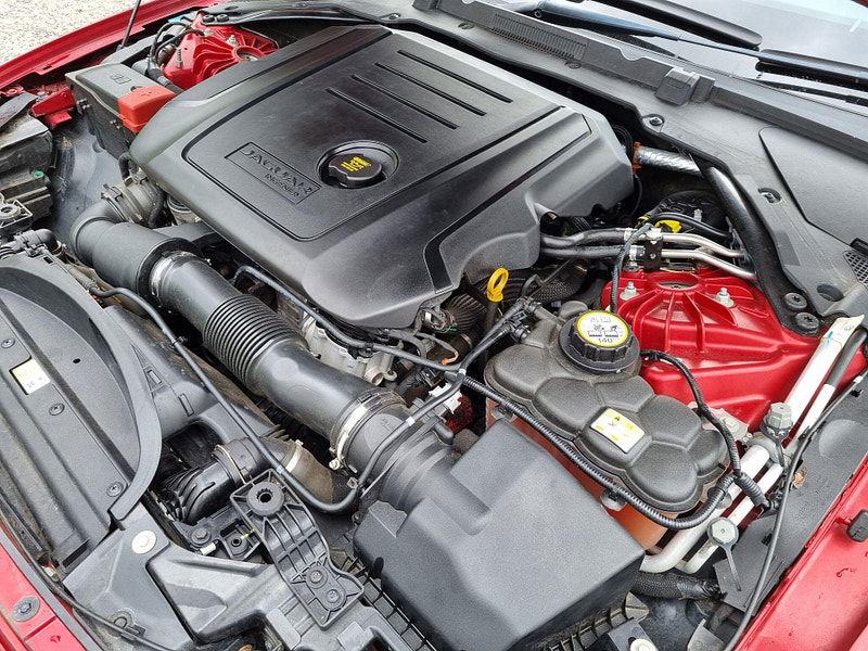 Jaguar XF 2.0d R-Sport Auto Euro 6 (s/s) 4dr 4dr Automatic 2025