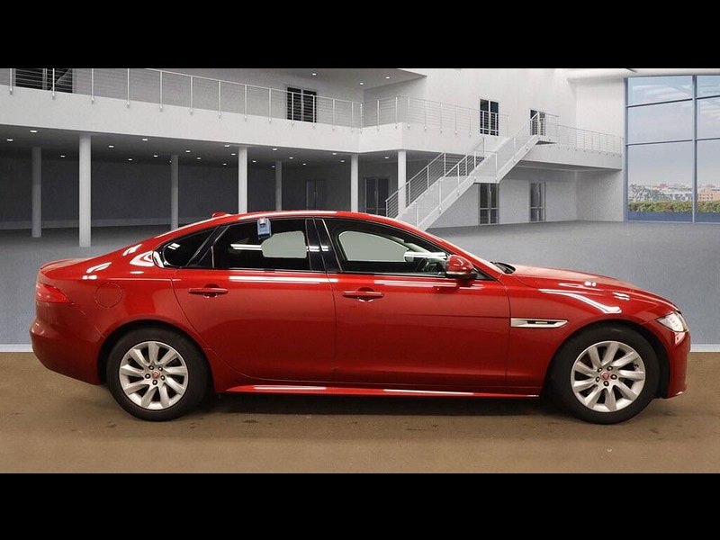 Jaguar XF 2.0d R-Sport Auto Euro 6 (s/s) 4dr 4dr Automatic 2025