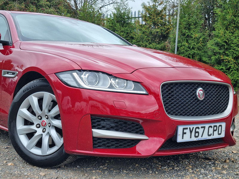 Jaguar XF 2.0d R-Sport Auto Euro 6 (s/s) 4dr 4dr Automatic 2025