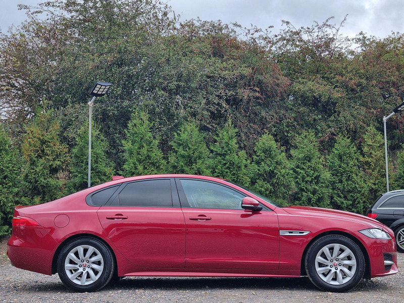 Jaguar XF 2.0d R-Sport Auto Euro 6 (s/s) 4dr 4dr Automatic 2025
