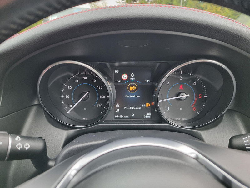 Jaguar XF 2.0d R-Sport Auto Euro 6 (s/s) 4dr 4dr Automatic 2025