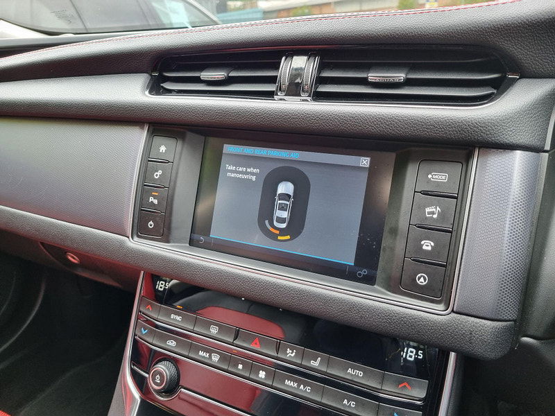 Jaguar XF 2.0d R-Sport Auto Euro 6 (s/s) 4dr 4dr Automatic 2025