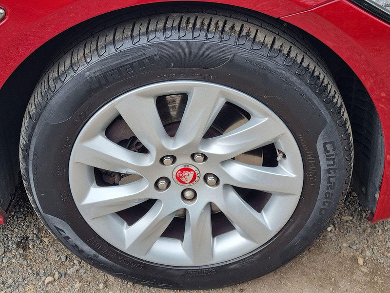 Jaguar XF 2.0d R-Sport Auto Euro 6 (s/s) 4dr 4dr Automatic 2025