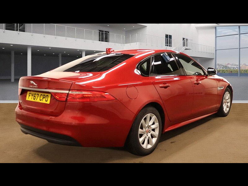 Jaguar XF 2.0d R-Sport Auto Euro 6 (s/s) 4dr 4dr Automatic 2025